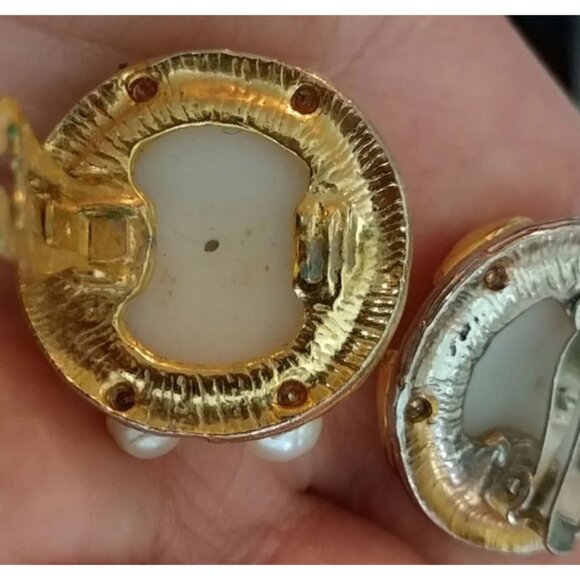 VINTAGE Faux Pearl Gold Clip-On Earrings Statement Bold Classic Mishmatch - Picture 3 of 12